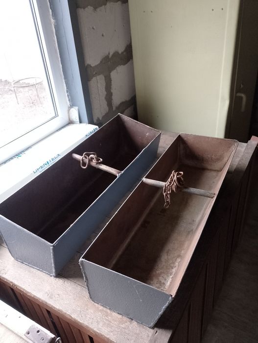 Продам 2 корита металеві