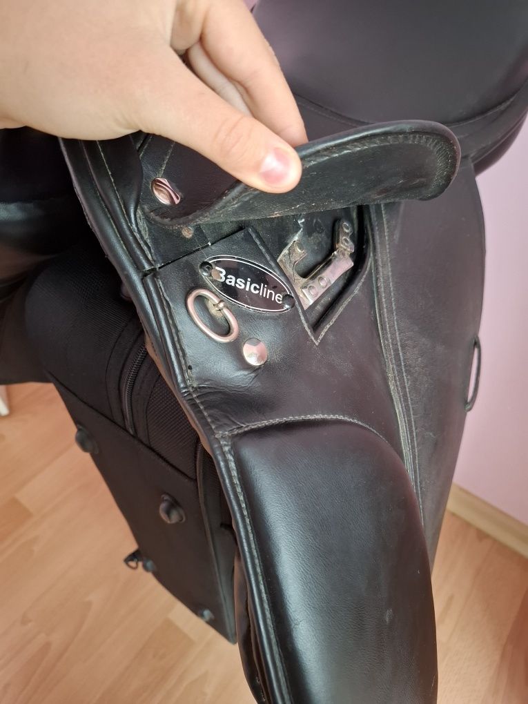 Siodlo wszechstronne 17" M