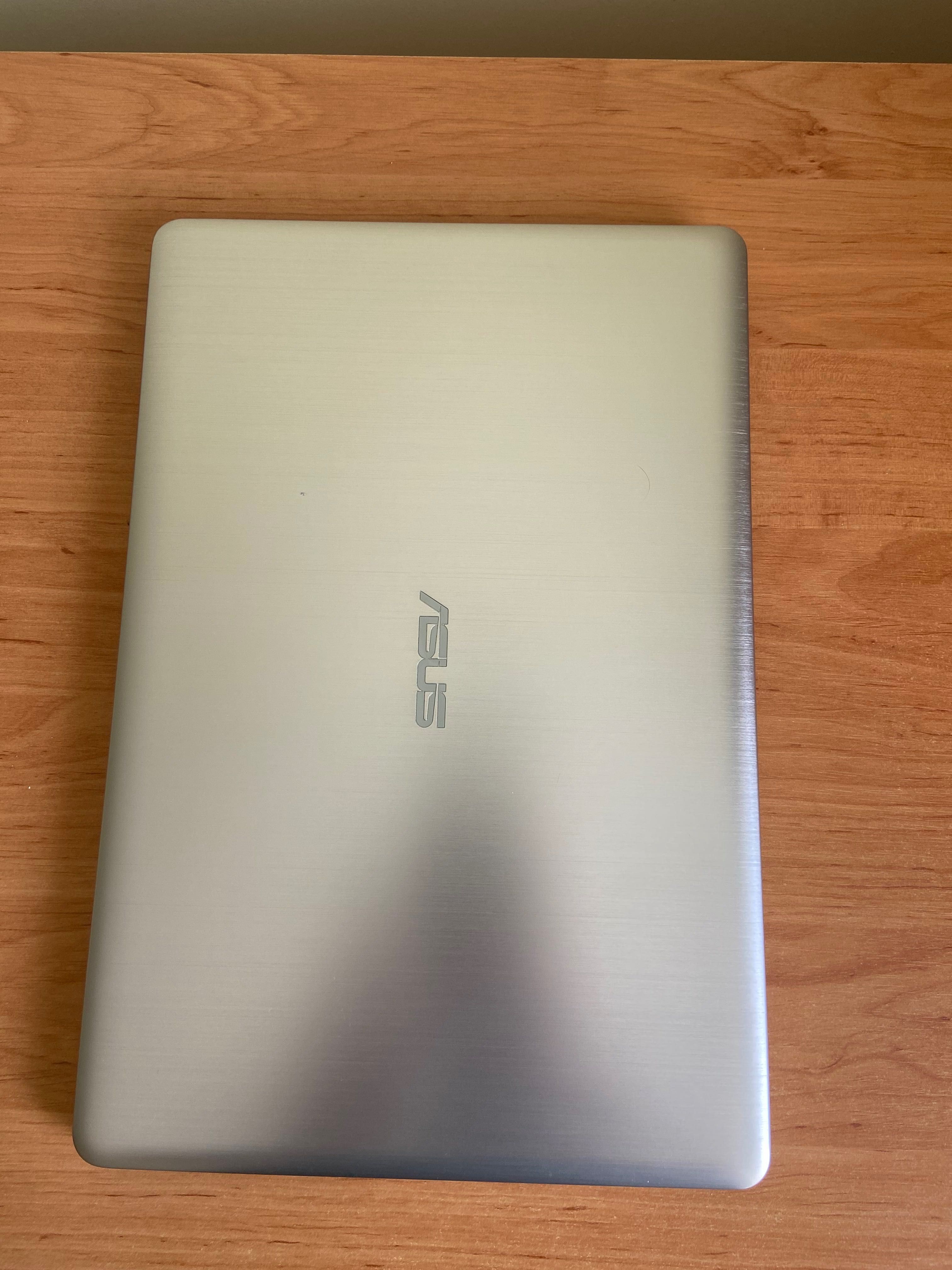 Asus Vivobook Pro N580V 15.6/Core i7/16GB/SSD512/GTX1050 4GB