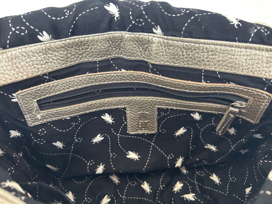 Mala pele FLY London