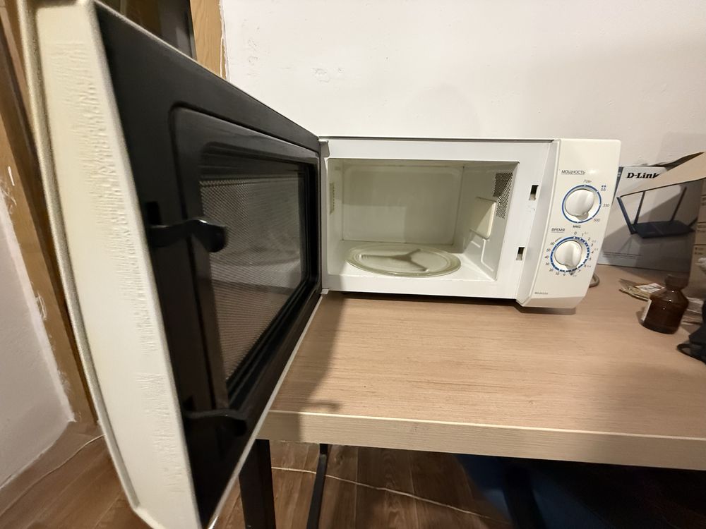Микроволновна LG MS-2022G/01