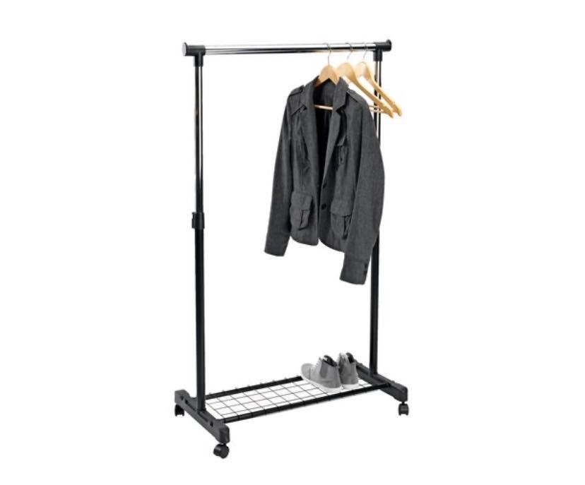 Stojaki wieszaki stendy na odzież