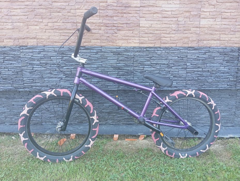 BMX marki acadamy stan bardzo dobry