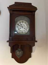 Zegar nakręcany zabytkowy stary