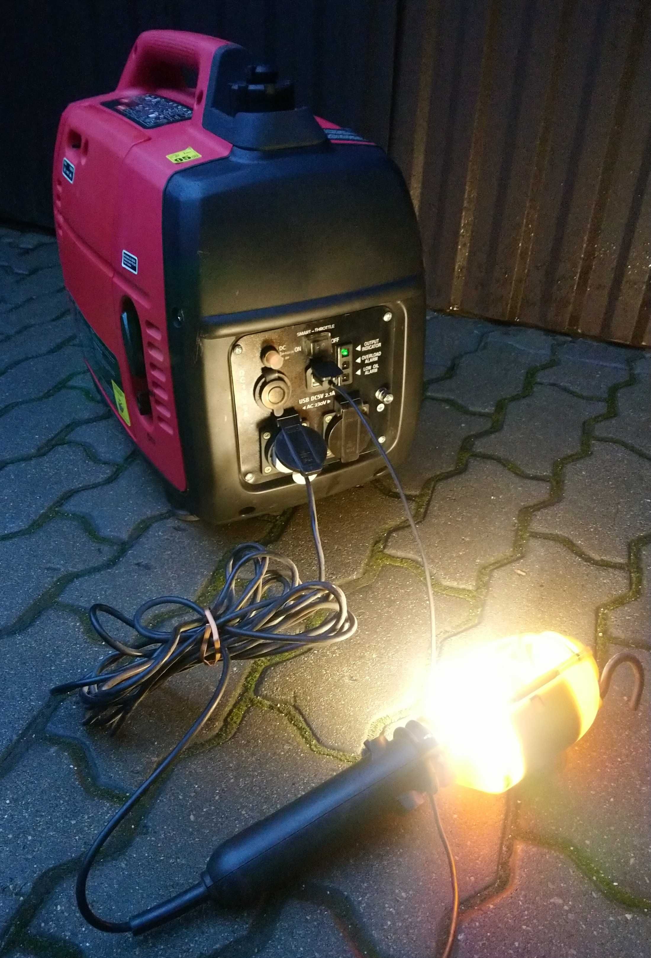 Generator, agregat inwerterowy 2200/1800W do elektroniki, benzyna