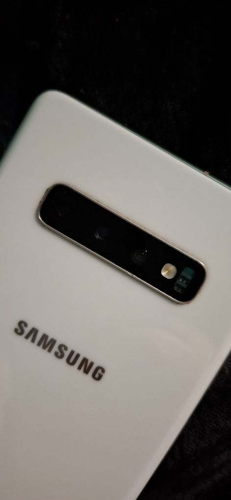 Samsung S10+, 512 Gb + 13 чохлів