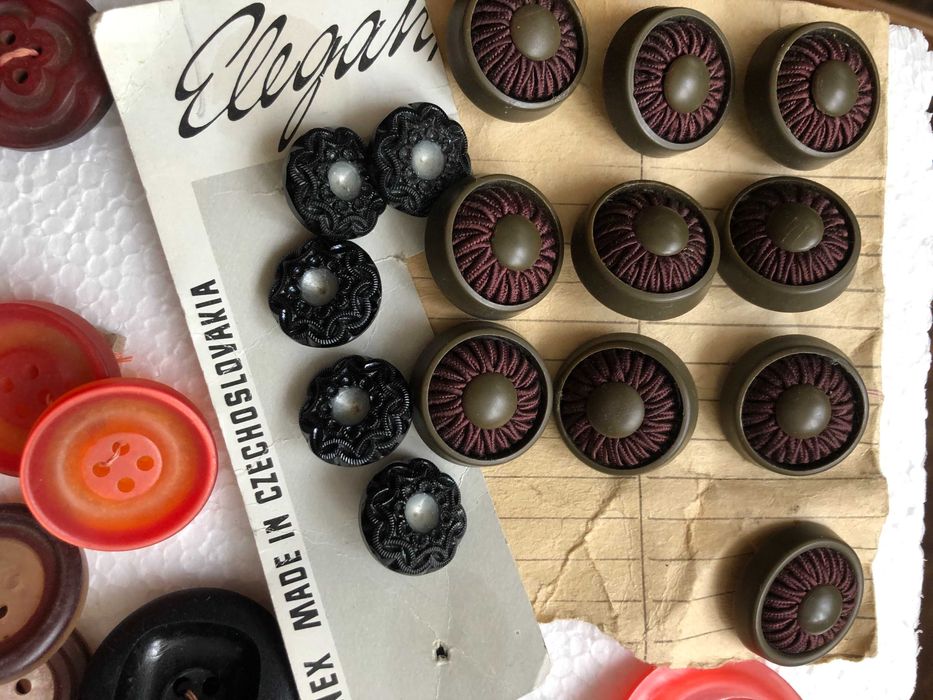 ЛОТ Большие пуговицы  162 шт