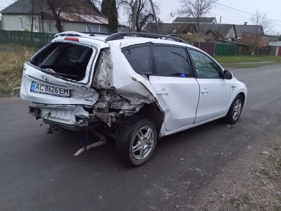 Hyundai i30 1.6 crdi 2010рік після ДТП