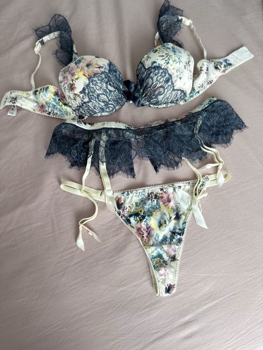 Комплект kleo гарний