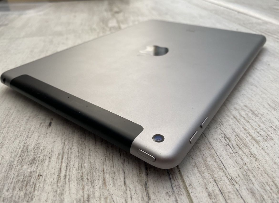 iPad 6 LTE | Wifi 2018рік Стан добрий
