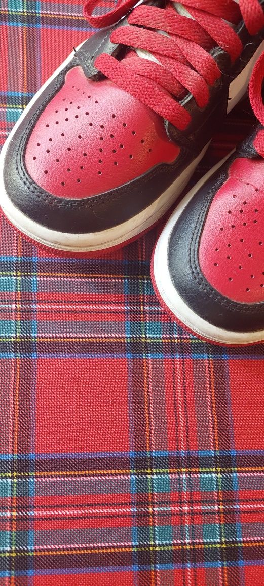 Nike Air Jordan 1 mid rozm. 36