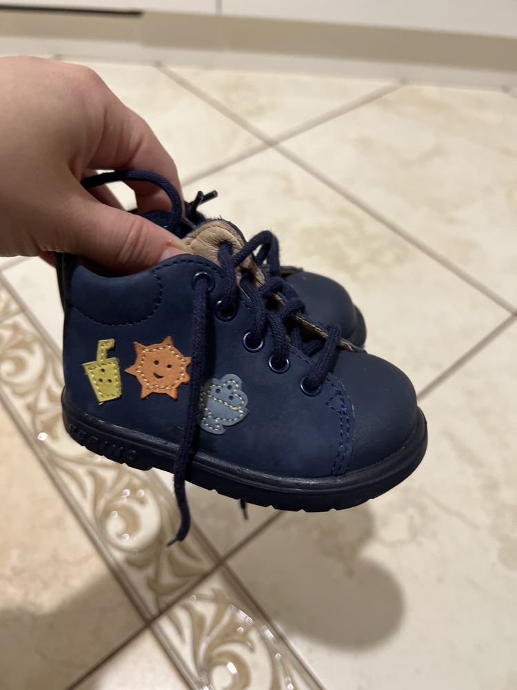 Дитячі черевички для хлопчика