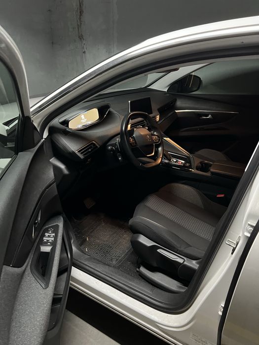 Пежо 3008 2.0 дизель від першого власника з салону 24000км