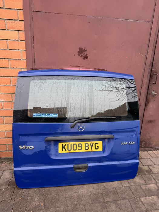 Кришка багажника Вито 639 ляда Vito 639 Віто ляда