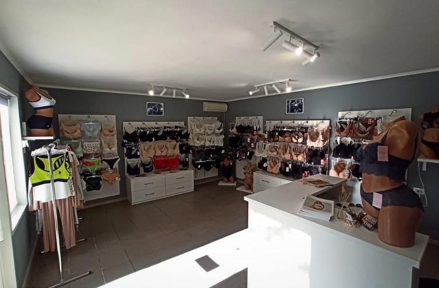 Готовий бізнес у Миргороді: Магазин білизни з власним приміщенням!