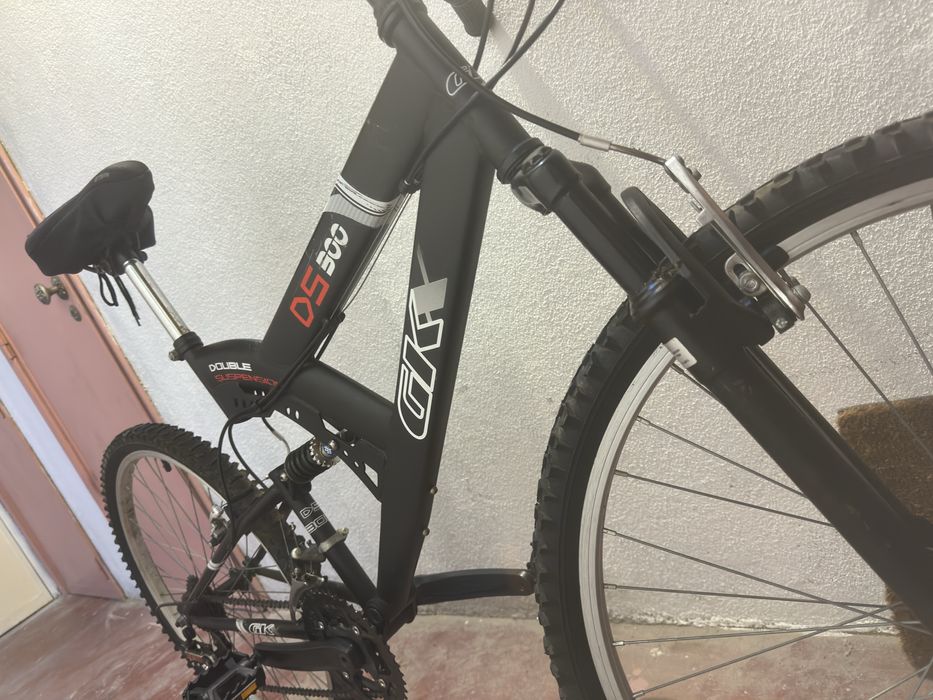 Bicicleta adulto aro 26 suspensao trazeira e dianteira