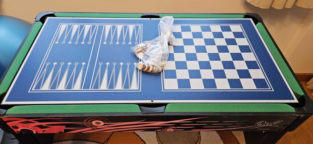 Mesa de jogos, com matraquilhos, snooker, ping pong, hockey, ...