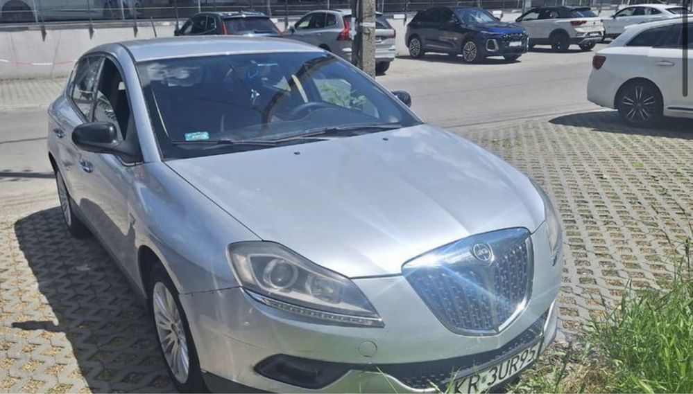 Lancia delta 1.6 jtd bogata wersja zamiana na v8