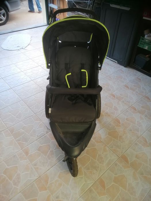 Carrinho bebé running.