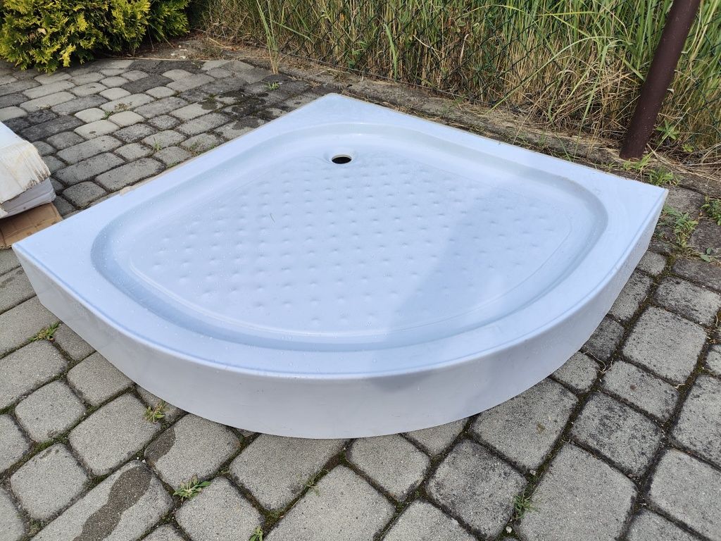 Brodzik narożny 90 x 90 nowy