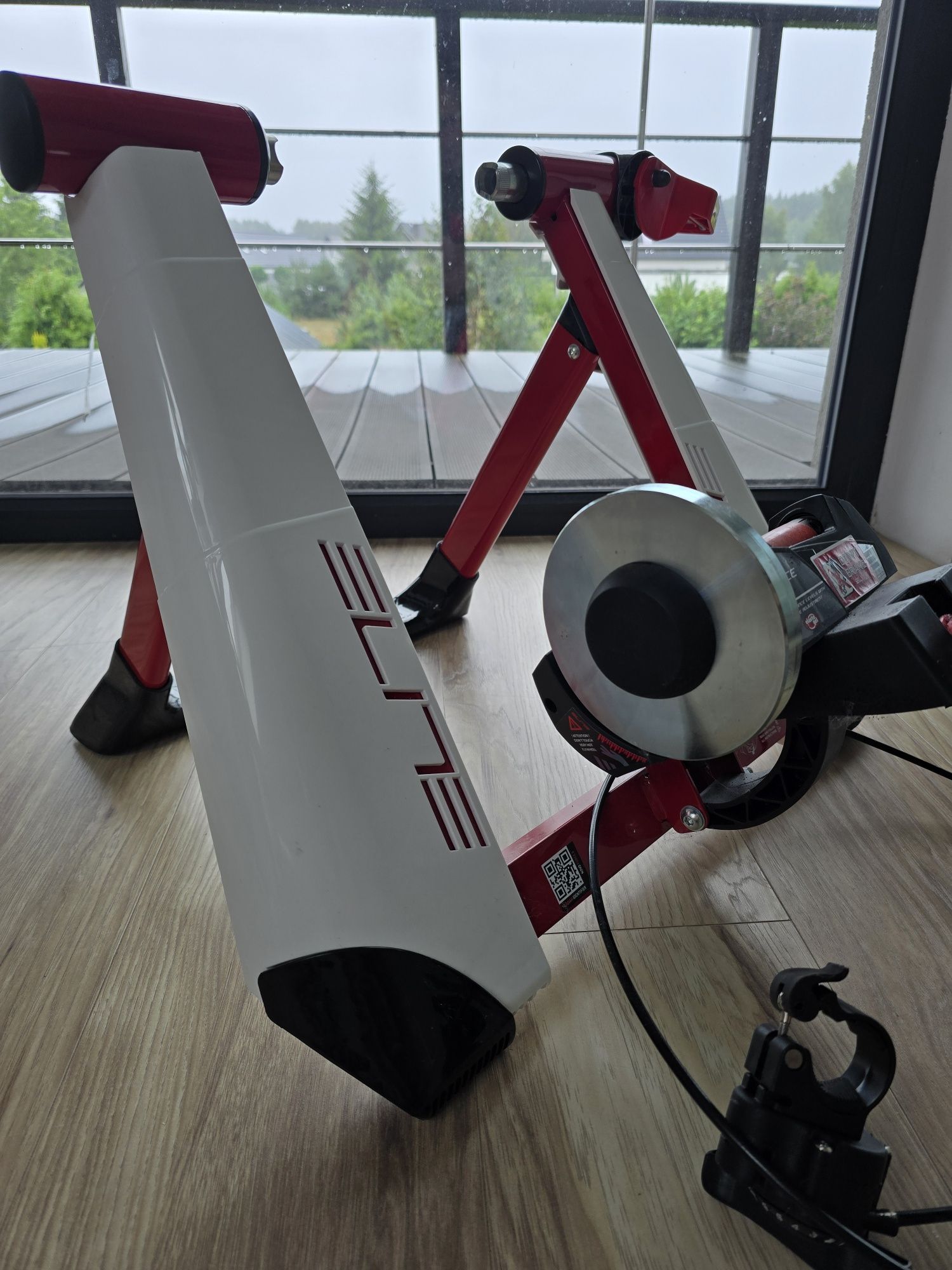 Trenażer rowerowy Elite Novo Force