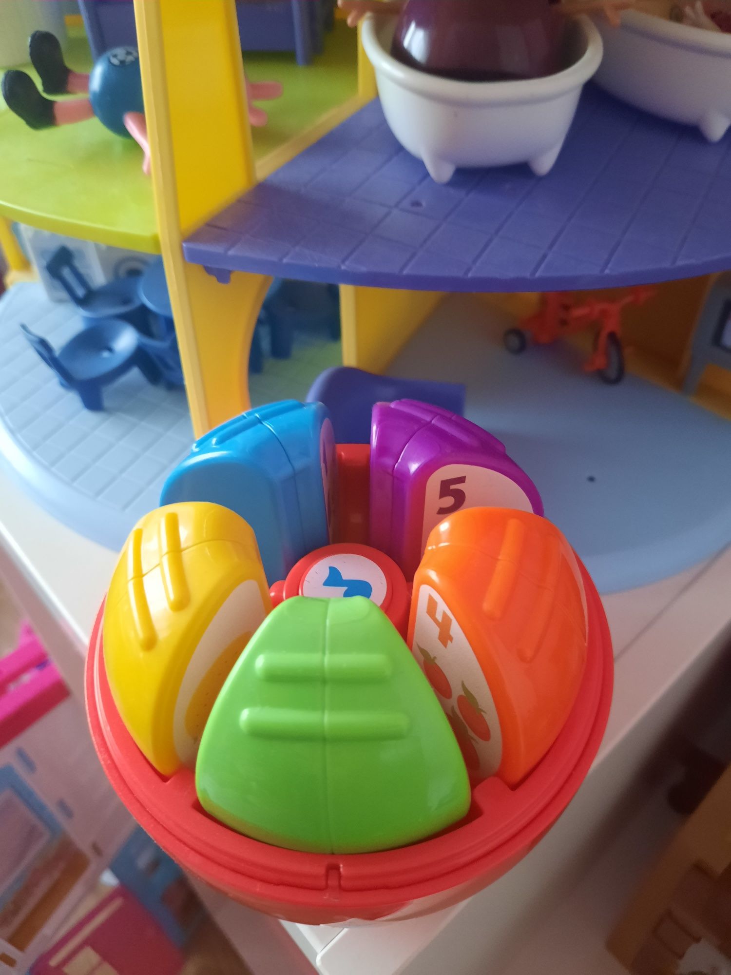 Wesołe jabłuszko Fisher Price sorter zabawka edukacyjna