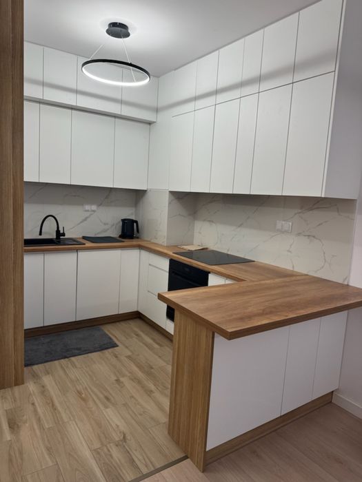 Wynajmę mieszkanie :Nowe : Umeblowane Gotowe do zamieskania