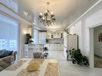 Шикарна 3кім. квартира в ЦЕНТРІ 98м2