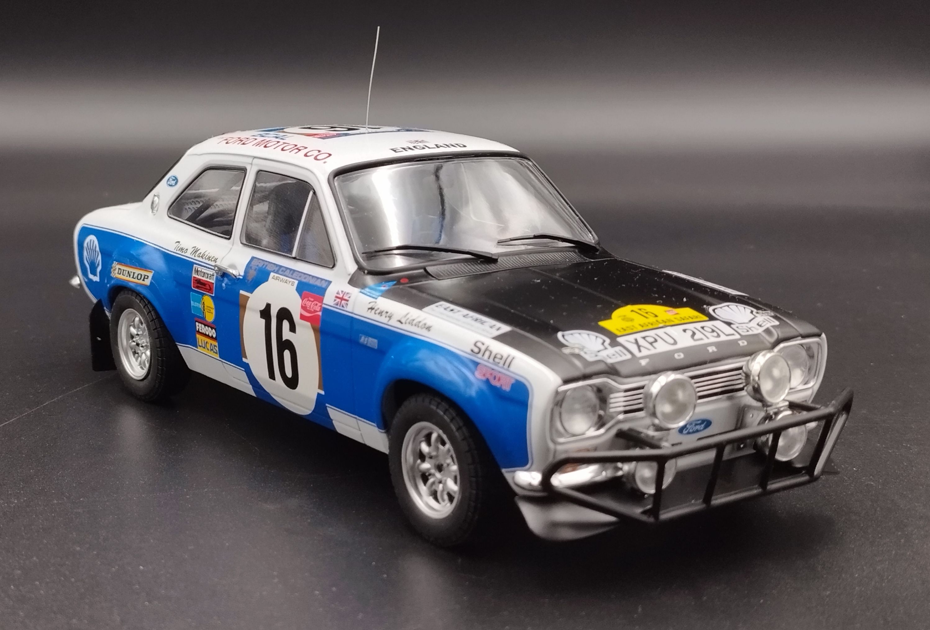 1:18 IXO 1973 Ford Escort MK1 RS 1600 #16 T.Makinen-H.Liddon Safari