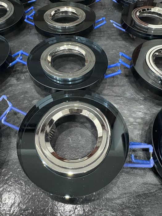 Kandlux czarne szklane oczka 18 sztuk