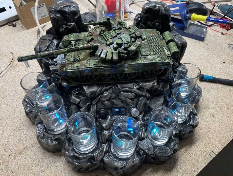 Алкодозатор / наливатор  / автобармен -Танк ,подарунок VIP чоловіків!