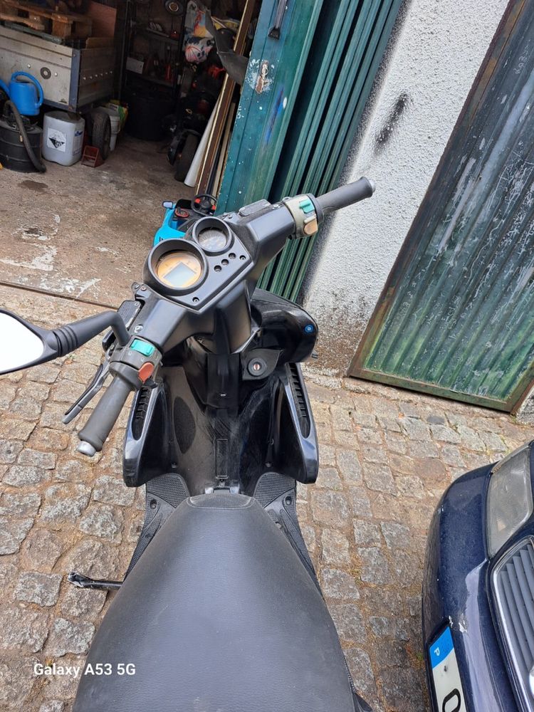 Vendo yamaha como nova