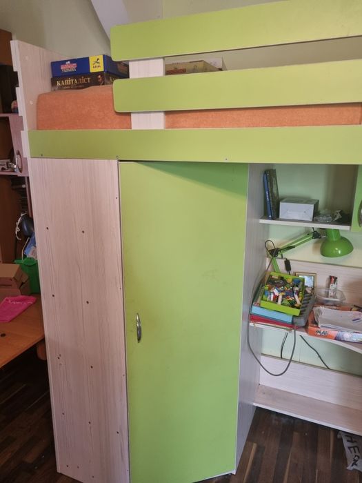 Продам дитячий уголок . Дитяча стінка.