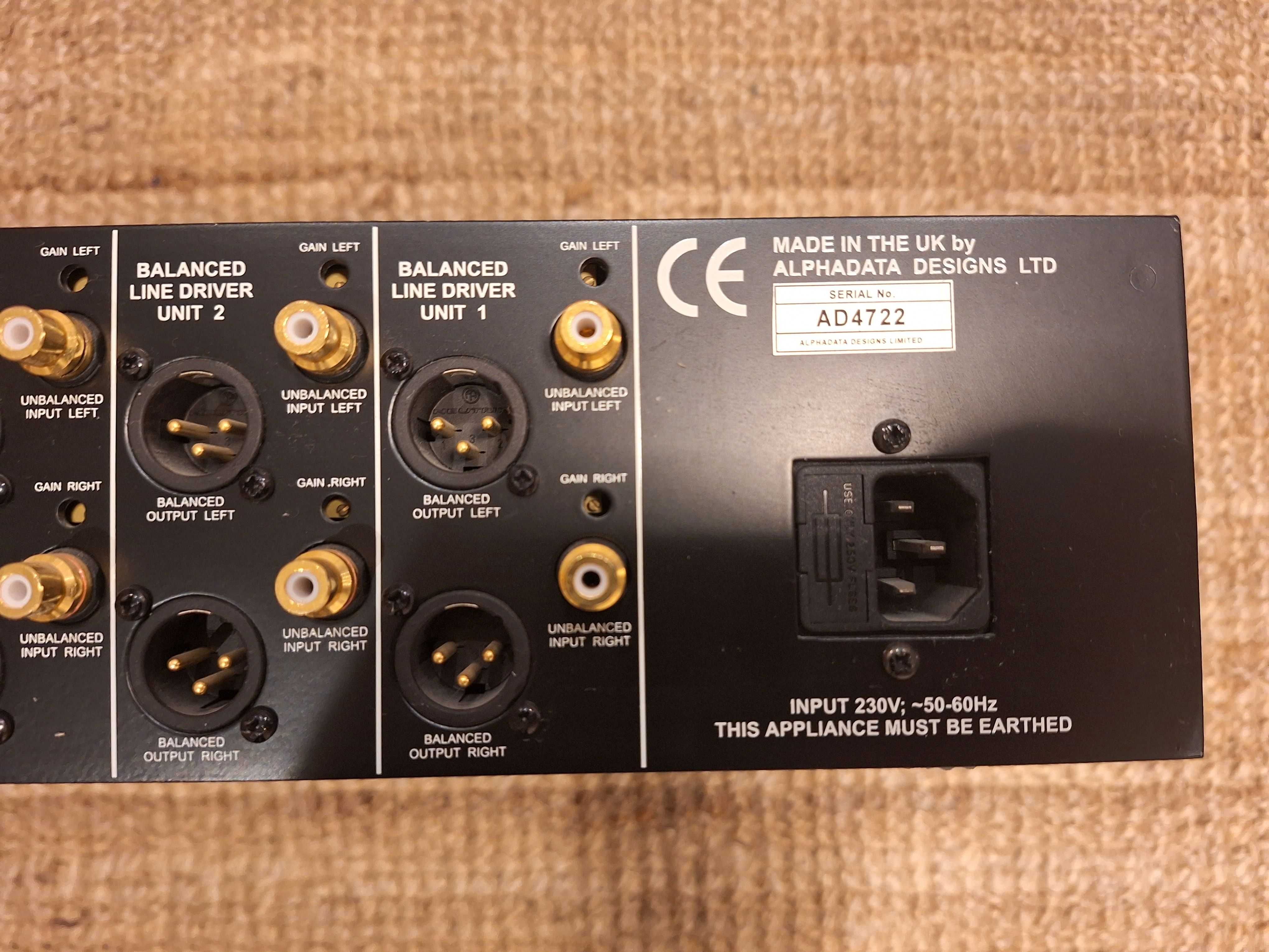 8-kanałowy Konwenter RCA - XLR   Alphadata Gibson music BL-8