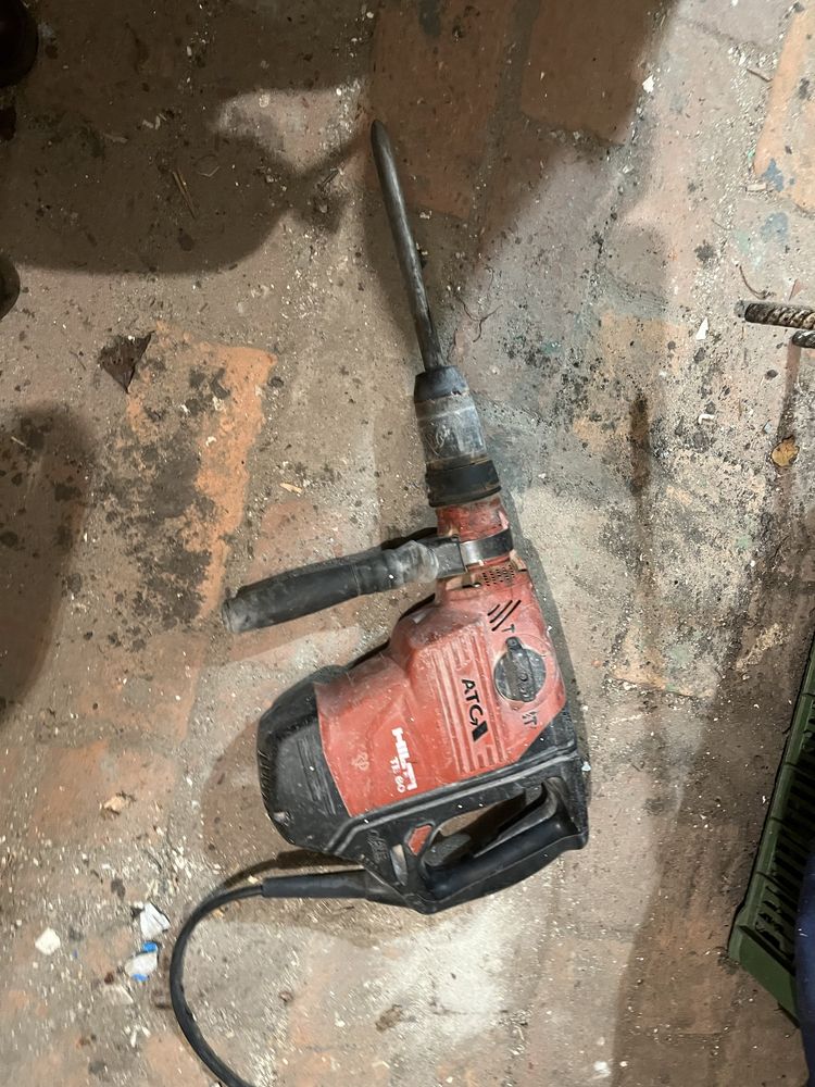 Młot udarowy HILTI TE60-AVR