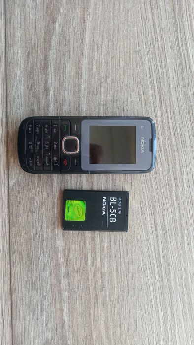 Telefon Nokia C1