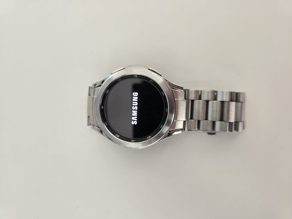 Samsung Galaxy Watch 4 Classic 42mm – Excelente Estado