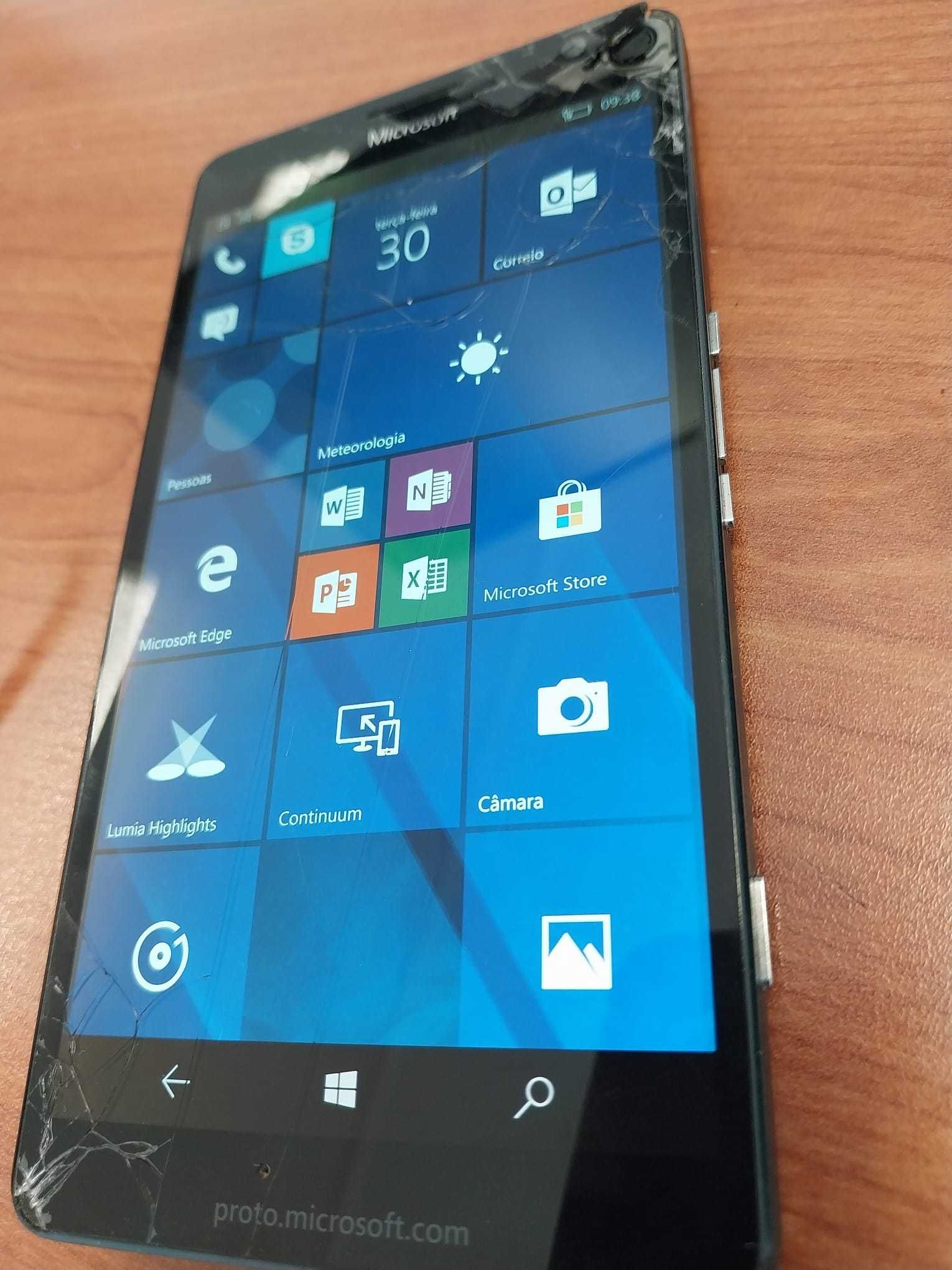 Vendo Telemóvel Microsoft Lumia 950XL