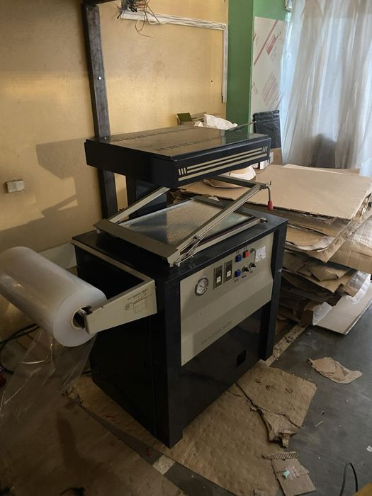 Zamienie linie rozlewni pompy za maszyny stolarskie