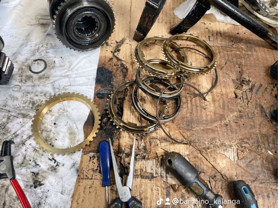 Manutenções ao domicilio / Reparação de caixas e motores