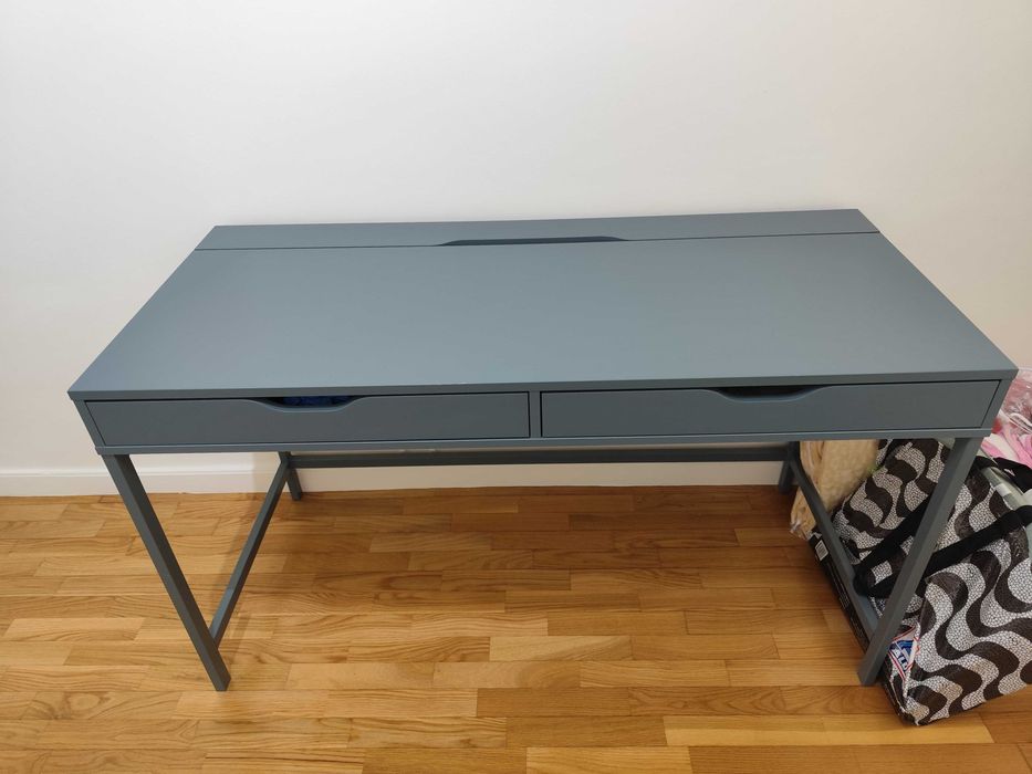 Secretária  IKEA
