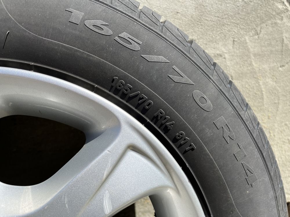 Kompletne koła 165/70/R14 (alufelgi i opony Pirelli) Fiat Punto 2 FL