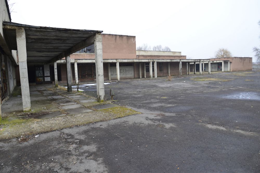 Будівля торгово-промислового комплексу