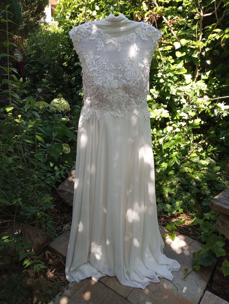 Suknia ślubna M/L