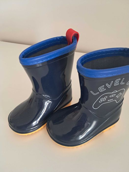 Botas de chuva/ Galochas/ NOVAS/ Tamanho 19 da MO