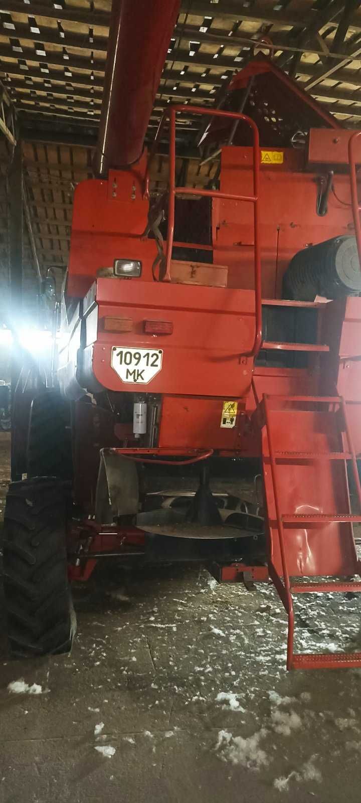 Комбайн Case-2388 з жаткою Case-1010 7,6м, приставкою та візком