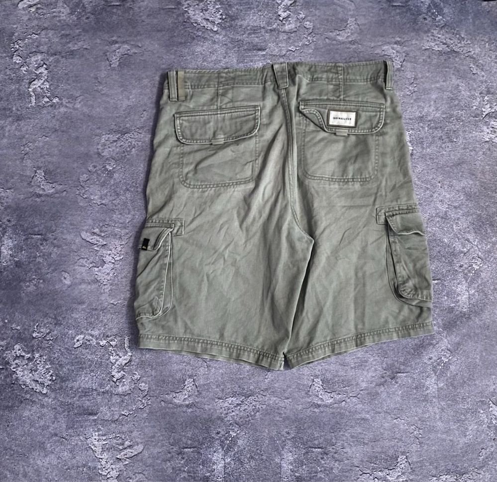 Cargo quicksilver shorts