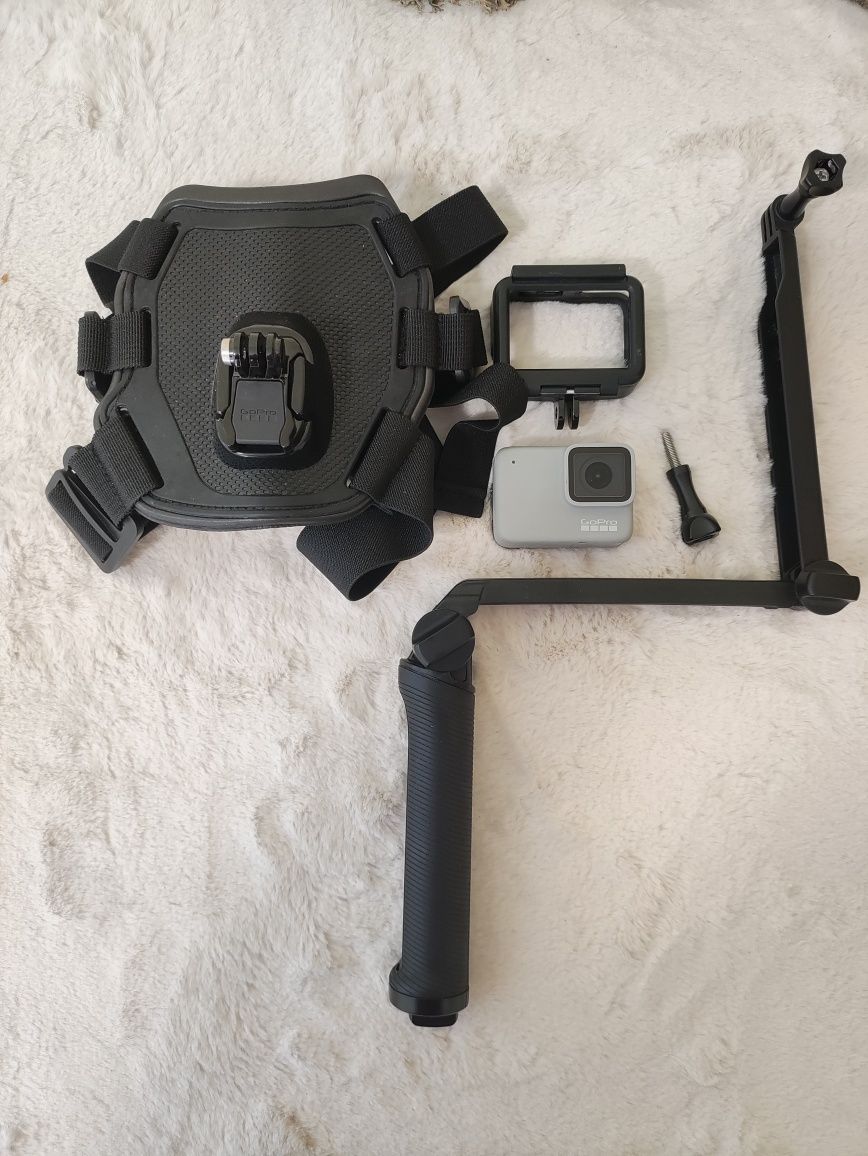 GoPro Hero 7 + Acessórios