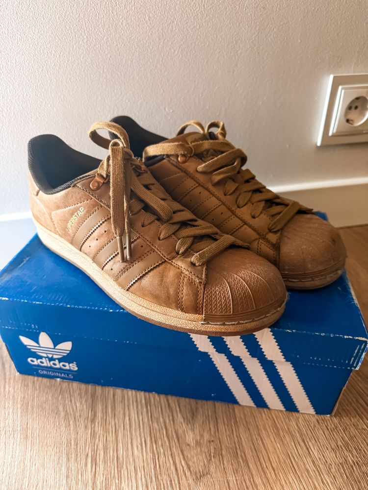 Adidas Superstar