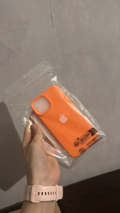 Чохол на айфон 15